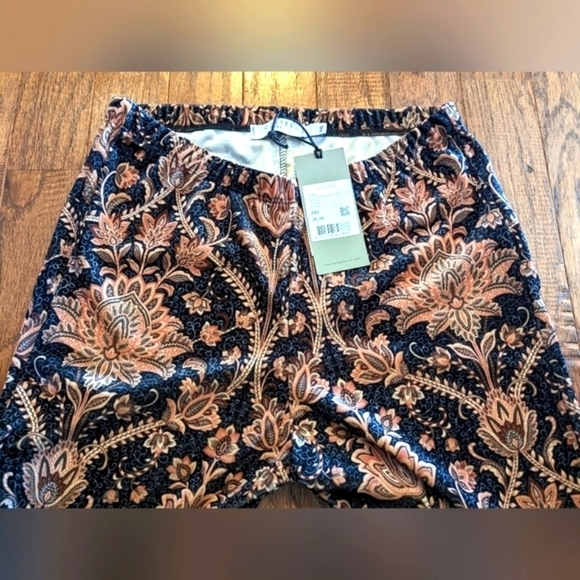 Flare Velvet print pants black & coral Euro size XXL fit M/L - Picture 7 of 12